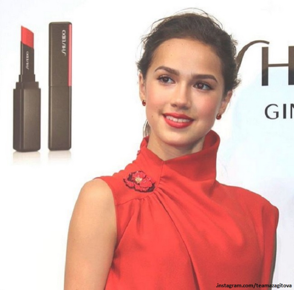 Алина Загитова призналась, что ее считали толстой, из-за чего она очень страдала Алина Загитова призналась, что ее считали толстой, из-за чего она очень страдала