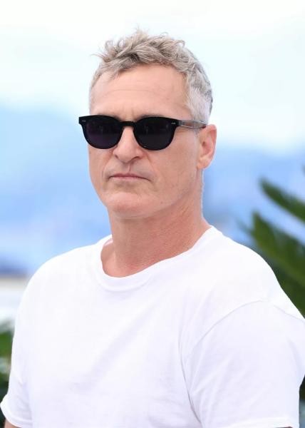 Хоакин Феникс, Педро Паскаль, Остин Батлер, Эмма Стоун: масштабный фотоколл в Каннах
Хоакин Феникс, Педро Паскаль, Остин Батлер, Эмма Стоун: масштабный фотоколл в Каннах