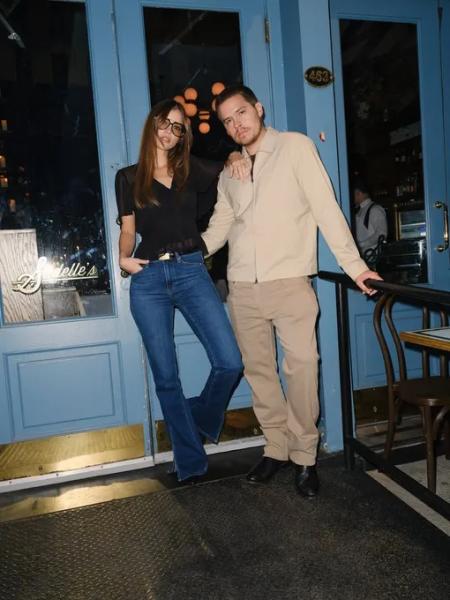 Самая милая пара: трогательная история любви Барбары Палвин и Дилана Спроуса Самая милая пара: трогательная история любви Барбары Палвин и Дилана Спроуса