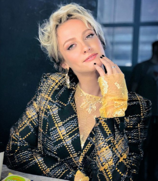 Полина Максимова обманули ремонтники Полина Максимова обманули ремонтники