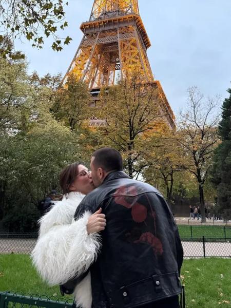 «Бесконечно люблю»: Ольга Серябкина показала, как отпраздновала деревянную свадьбу с бизнесменом в Париже «Бесконечно люблю»: Ольга Серябкина показала, как отпраздновала деревянную свадьбу с бизнесменом в Париже