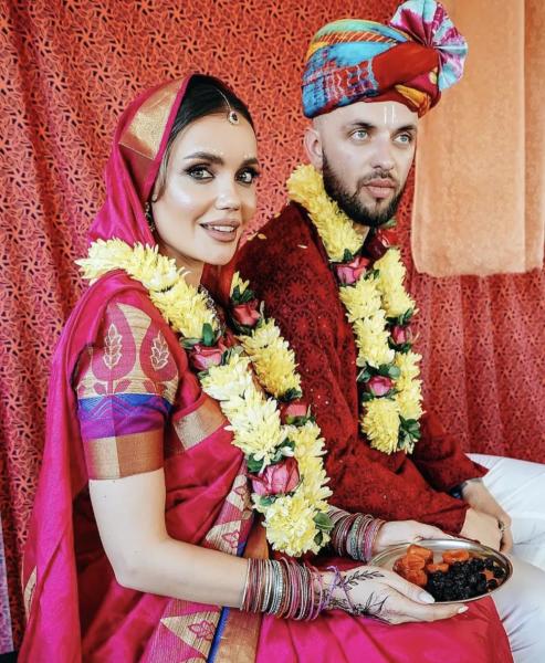 Рэпер ST сделал предложение Ассоль в годовщину свадьбы
Рэпер ST сделал предложение Ассоль в годовщину свадьбы