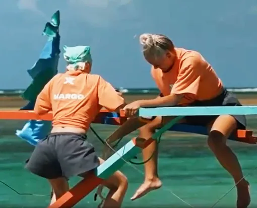 Шкуро «выпилила» Марго, заставив ее упасть в воду и покинуть шоу «Звезды в джунглях» Шкуро «выпилила» Марго, заставив ее упасть в воду и покинуть шоу «Звезды в джунглях»