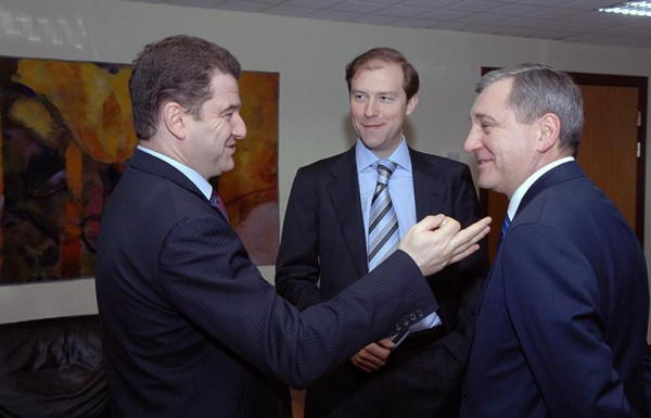 Денис Мантуров