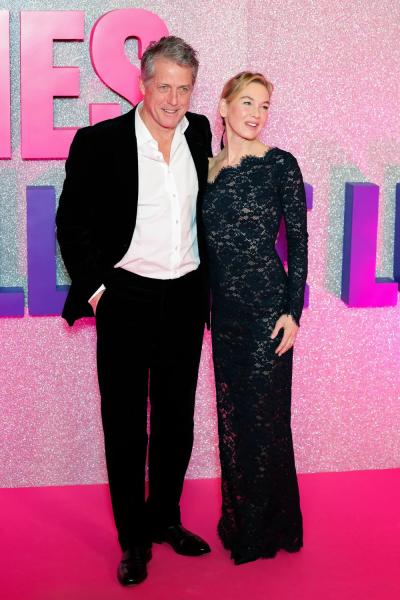 Редкий выход: Хью Грант привел жену Анну на премьеру новой "Бриджит Джонс"
Редкий выход: Хью Грант привел жену Анну на премьеру новой "Бриджит Джонс"