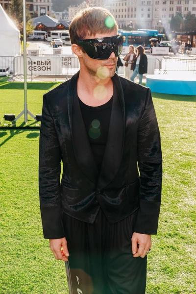 Даниил Воробьев о дочке, растущих гонорарах и мистике «Жара»: «Я убрал все лишнее и начинаю эпоху сути» Даниил Воробьев о дочке, растущих гонорарах и мистике «Жара»: «Я убрал все лишнее и начинаю эпоху сути»