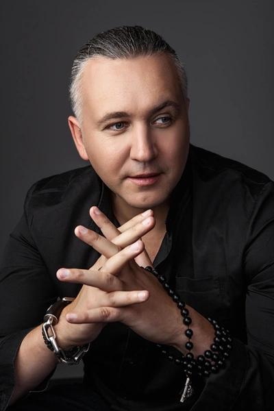 Звезда «ВИА Суперстар!» Илья Зудин о придирках жюри, общении с бывшими женами и новой любви