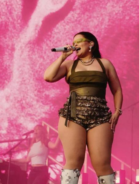 Нелли Фуртадо объявила о завершении концертной деятельности после критики ее фигуры
Нелли Фуртадо объявила о завершении концертной деятельности после критики ее фигуры