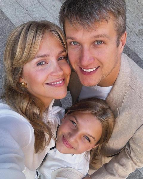 Анатолий Руденко о съемках сериала «Цвет граната» в Турции, новом амплуа Кирилла Дыцевича, жене и походах к психологу Анатолий Руденко о съемках сериала «Цвет граната» в Турции, новом амплуа Кирилла Дыцевича, жене и походах к психологу