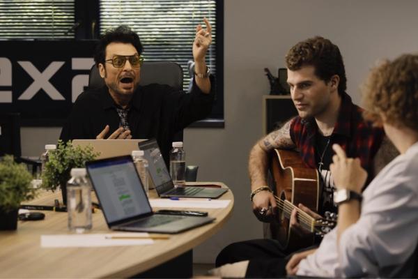 «Вы все еще кипятите? Тогда мы идем к вам!»: Владимир Тишко о возвращении на ТВ, женщинах и нулевых «Вы все еще кипятите? Тогда мы идем к вам!»: Владимир Тишко о возвращении на ТВ, женщинах и нулевых