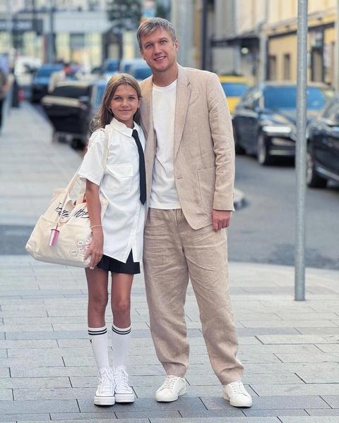 Анатолий Руденко о съемках сериала «Цвет граната» в Турции, новом амплуа Кирилла Дыцевича, жене и походах к психологу Анатолий Руденко о съемках сериала «Цвет граната» в Турции, новом амплуа Кирилла Дыцевича, жене и походах к психологу