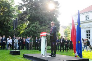 Александр Ван дер Беллен Александр Ван дер Беллен