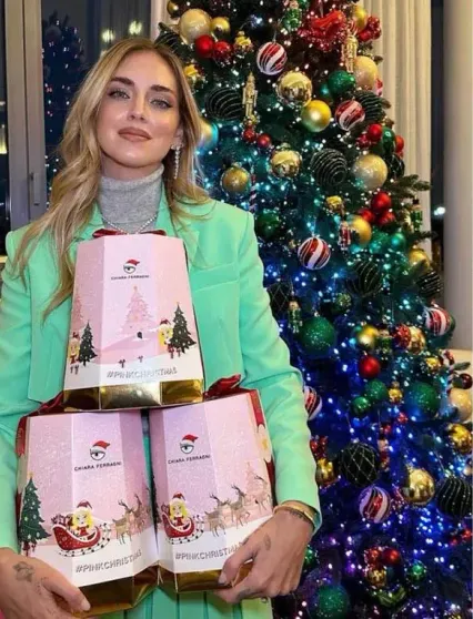 Инфлюенсерше Кьяре Ферраньи предъявили обвинение по уголовному дела. Она в ответ рассказала об изменах мужа: в день свадьбы он звонил любовнице