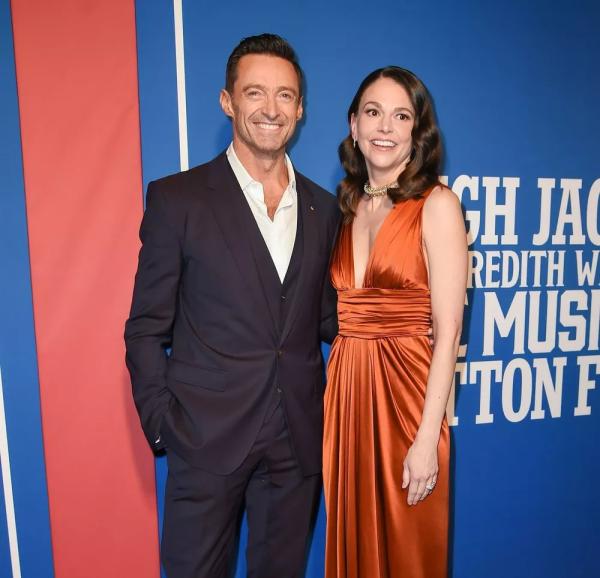 
                Хью Джекман планирует жениться на Саттон Фостер            