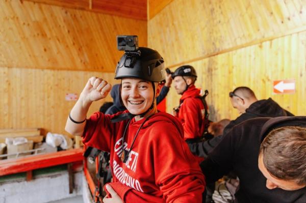 «Пацанка» Лиза Андрющенко о пожаре на съемках «Выживалити», симпатии к Никите Турчину и решении стать психологом «Пацанка» Лиза Андрющенко о пожаре на съемках «Выживалити», симпатии к Никите Турчину и решении стать психологом