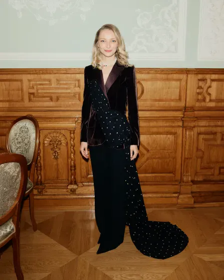 Никита Михалков, Ксения Собчак и вся светская Москва на премьере фильма "Пророк" с Юрой Борисовым в роли Пушкина