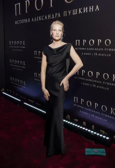 Никита Михалков, Ксения Собчак и вся светская Москва на премьере фильма "Пророк" с Юрой Борисовым в роли Пушкина