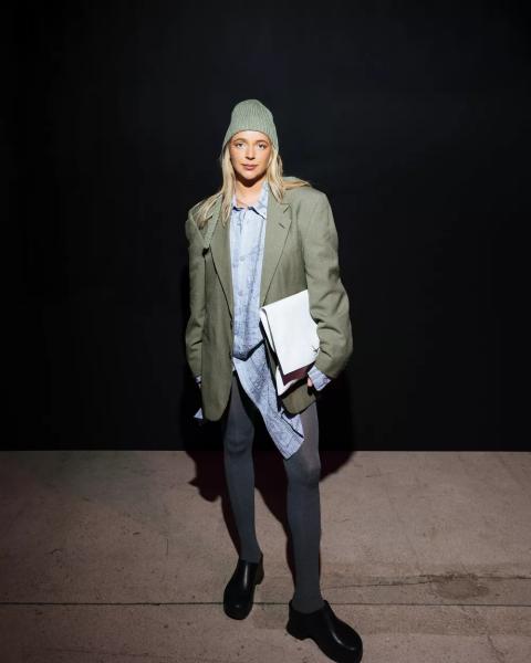 Нюша, Слава Копейкин и другие на показе Александра Рогова
Нюша, Слава Копейкин и другие на показе Александра Рогова