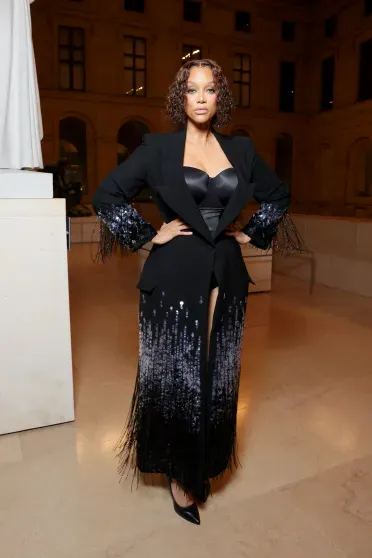 Неделя моды в Париже: Виктория и Дэвид Бекхэм, Джиджи Хадид, Рози-Хантингтон-Уайтли и Елена Перминова на гала-ужине в Лувре Неделя моды в Париже: Виктория и Дэвид Бекхэм, Джиджи Хадид, Рози-Хантингтон-Уайтли и Елена Перминова на гала-ужине в Лувре