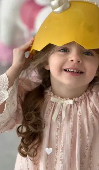 "Сама удивлена была". Сообщившая о разводе Алекса заявила, что её соцсети взломали