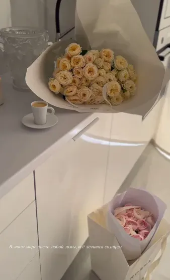 "Сама удивлена была". Сообщившая о разводе Алекса заявила, что её соцсети взломали