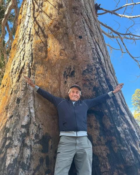 Майкл Дуглас и Кэтрин Зета-Джонс трогательно проживают разлуку из-за съемок
Майкл Дуглас и Кэтрин Зета-Джонс трогательно проживают разлуку из-за съемок