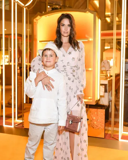 "А теперь мой — как чужой". Агата Муцениеце упомянула о раздельном проживании с сыном в своём новом видео "А теперь мой — как чужой". Агата Муцениеце упомянула о раздельном проживании с сыном в своём новом видео