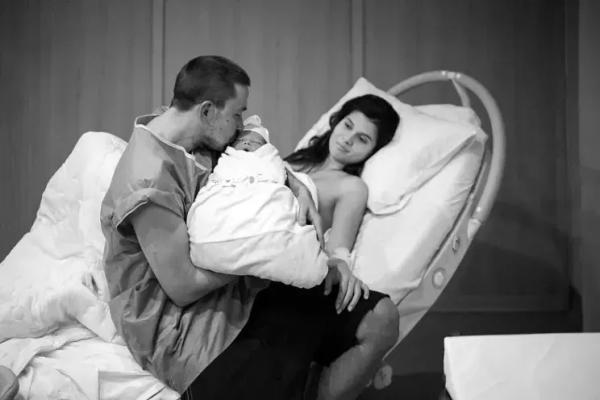 Александр Петров показал первые фото сына и раскрыл его имя Александр Петров показал первые фото сына и раскрыл его имя