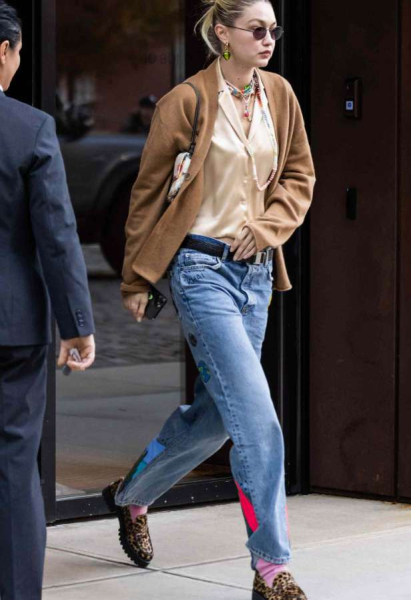 И в пир, и в мир: 5 советов стилиста, как вписать лоферы в весенний гардероб И в пир, и в мир: 5 советов стилиста, как вписать лоферы в весенний гардероб