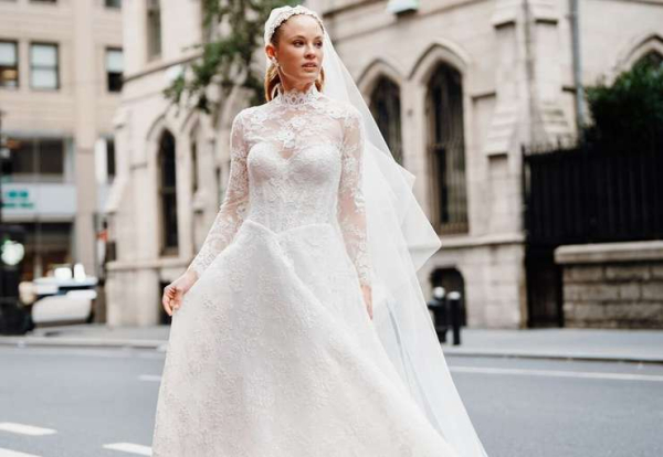 Летняя свадьба 2025: модные тренды и советы стилиста для невест Летняя свадьба 2025: модные тренды и советы стилиста для невест