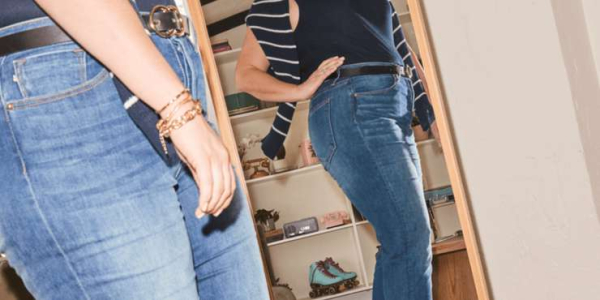 Чтобы сели безупречно: советы от стилиста, как подобрать идеальные джинсы Чтобы сели безупречно: советы от стилиста, как подобрать идеальные джинсы