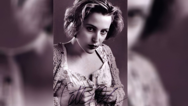 Джиллиан Андерсон