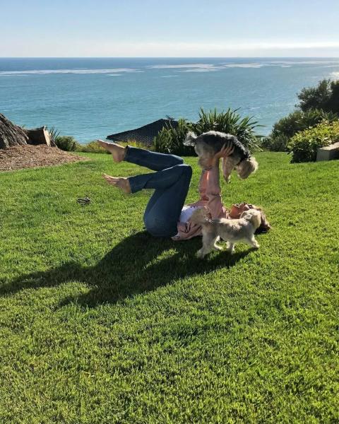 Синди Кроуфорд и Кайя Гербер оплакивают потерю домашенго питомца
Синди Кроуфорд и Кайя Гербер оплакивают потерю домашенго питомца