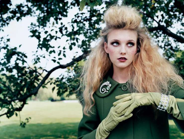 Ирония, дерзость и загадка: учимся носить перчатки и митенки этой весной Ирония, дерзость и загадка: учимся носить перчатки и митенки этой весной