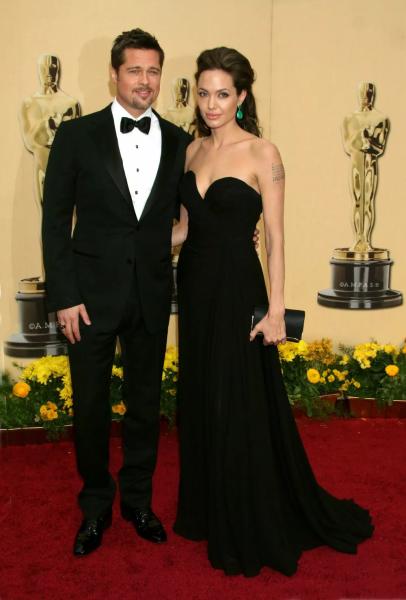 Брэд Питт впервые прокомментировал развод с Анджелиной Джоли
Брэд Питт впервые прокомментировал развод с Анджелиной Джоли