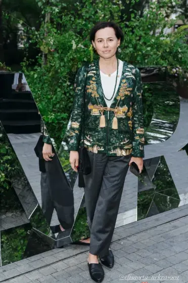 Надежда Михалкова с племянником, Оксана Лаврентьева, Виктория и Дана Манасир на концерте Теодора Курентзиса Надежда Михалкова с племянником, Оксана Лаврентьева, Виктория и Дана Манасир на концерте Теодора Курентзиса