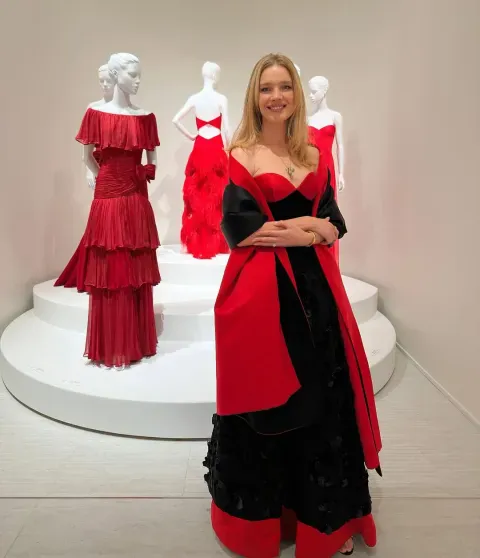 Наталья Водянова впервые за долгое время вышла в свет с повзрослевшим сыном Виктором Наталья Водянова впервые за долгое время вышла в свет с повзрослевшим сыном Виктором