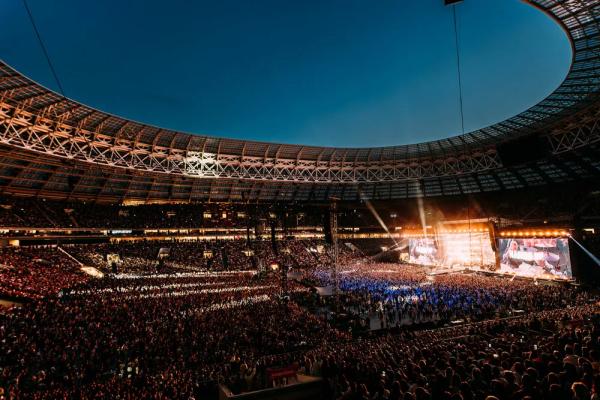 Zivert, Гуф и еще 140 тысяч человек на концерте Басты в Лужниках
Zivert, Гуф и еще 140 тысяч человек на концерте Басты в Лужниках