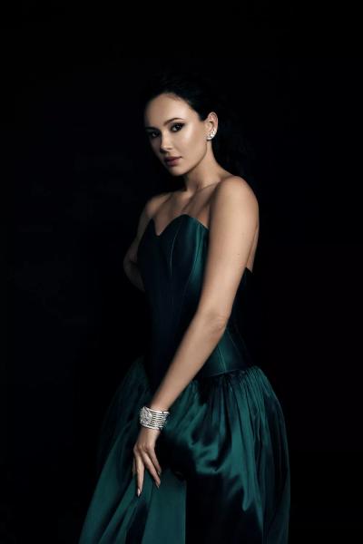 Аида Гарифуллина: "В школе я организовывала герлз-бэнды"
Аида Гарифуллина: "В школе я организовывала герлз-бэнды"