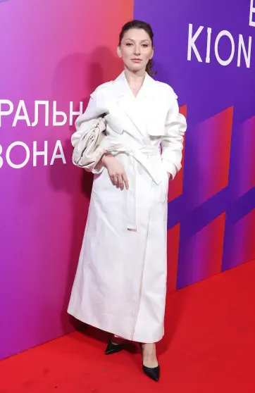 Анастасия Решетова, Ирина Безрукова и Лукерья Ильяшенко посетили премьеру сериала "Театральная зона" Анастасия Решетова, Ирина Безрукова и Лукерья Ильяшенко посетили премьеру сериала "Театральная зона"