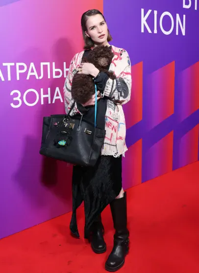 Анастасия Решетова, Ирина Безрукова и Лукерья Ильяшенко посетили премьеру сериала "Театральная зона" Анастасия Решетова, Ирина Безрукова и Лукерья Ильяшенко посетили премьеру сериала "Театральная зона"