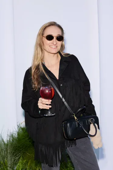 Анна Михалкова с дочерью, Виктория Исакова, Сергей Капков, Аглая Тарасова и Юрий Колокольников на фестивале "Это лето" Анна Михалкова с дочерью, Виктория Исакова, Сергей Капков, Аглая Тарасова и Юрий Колокольников на фестивале "Это лето"