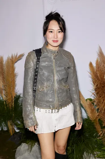 Анна Михалкова с дочерью, Виктория Исакова, Сергей Капков, Аглая Тарасова и Юрий Колокольников на фестивале "Это лето" Анна Михалкова с дочерью, Виктория Исакова, Сергей Капков, Аглая Тарасова и Юрий Колокольников на фестивале "Это лето"