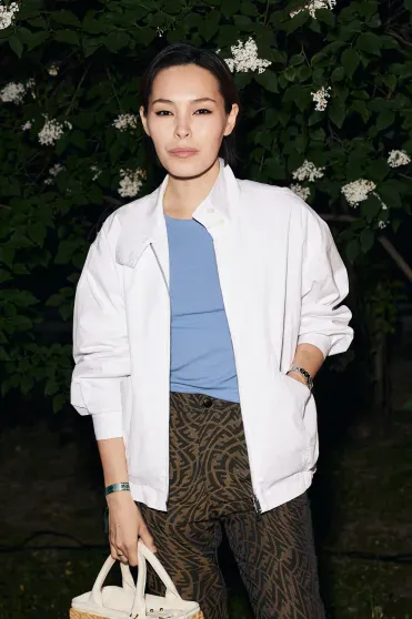 Анна Михалкова с дочерью, Виктория Исакова, Сергей Капков, Аглая Тарасова и Юрий Колокольников на фестивале "Это лето" Анна Михалкова с дочерью, Виктория Исакова, Сергей Капков, Аглая Тарасова и Юрий Колокольников на фестивале "Это лето"