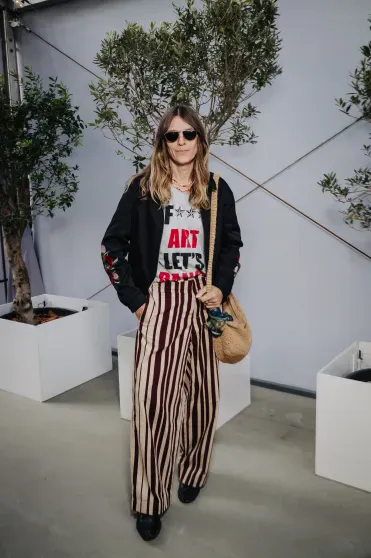 Анна Михалкова с дочерью, Виктория Исакова, Сергей Капков, Аглая Тарасова и Юрий Колокольников на фестивале "Это лето" Анна Михалкова с дочерью, Виктория Исакова, Сергей Капков, Аглая Тарасова и Юрий Колокольников на фестивале "Это лето"