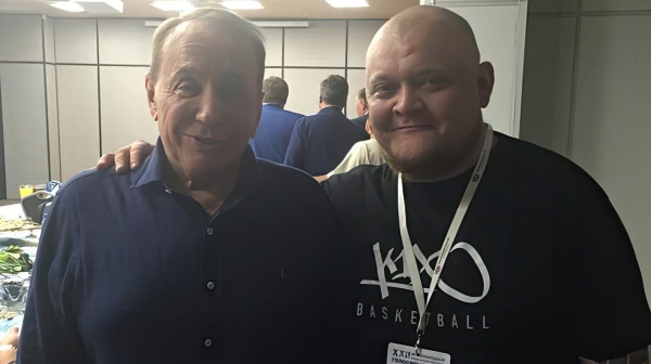 Михаил Стогниенко Михаил Стогниенко