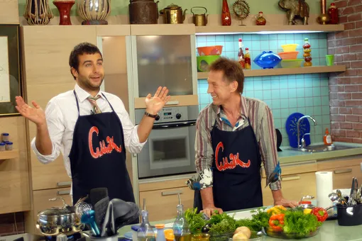 Шутил, готовил и копировал американцев: как менялся Иван Ургант за время работы на ТВ Шутил, готовил и копировал американцев: как менялся Иван Ургант за время работы на ТВ