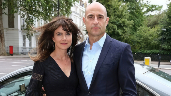 Марк Стронг Марк Стронг