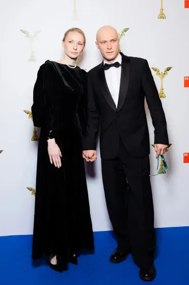 Юра Борисов сыграет главную роль в голливудской драме про любовь в 90-е в России Юра Борисов сыграет главную роль в голливудской драме про любовь в 90-е в России