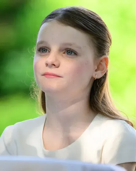 Княгиня Шарлен и князь Альбер с детьми встретились с Эммануэлем и Брижит Макрон в Монако Княгиня Шарлен и князь Альбер с детьми встретились с Эммануэлем и Брижит Макрон в Монако